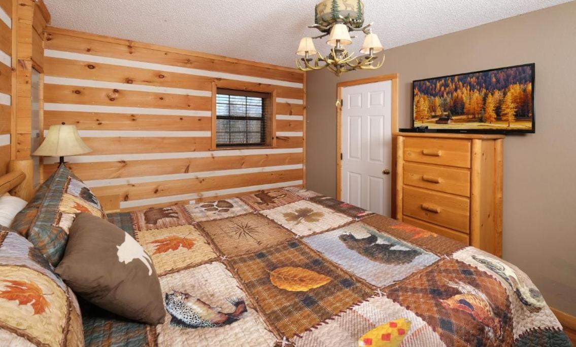 Smoky View With A Twist Villa Pigeon Forge Exterior photo